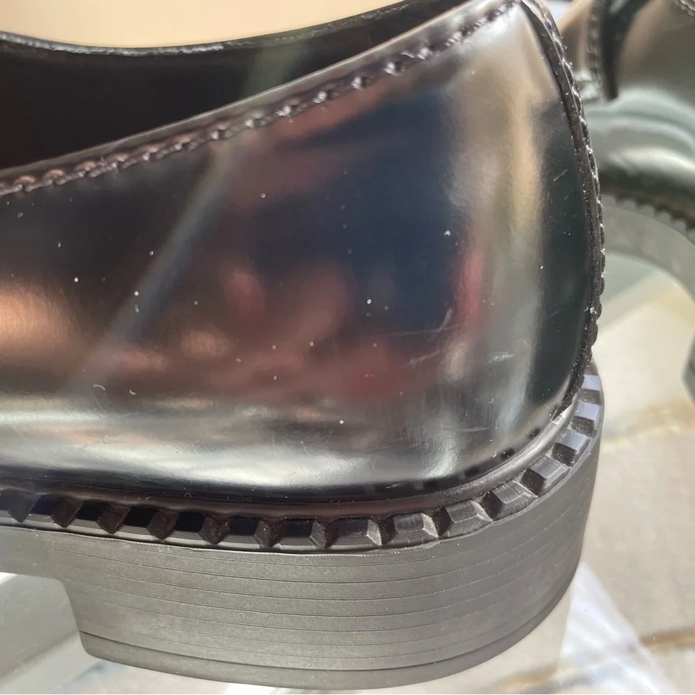 Prada Men's Black Loafers - Picture 5 of 11